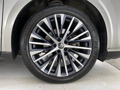 2023 Lexus RX450h+