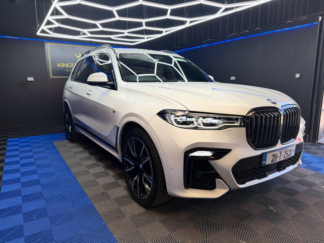 2021 BMW X7