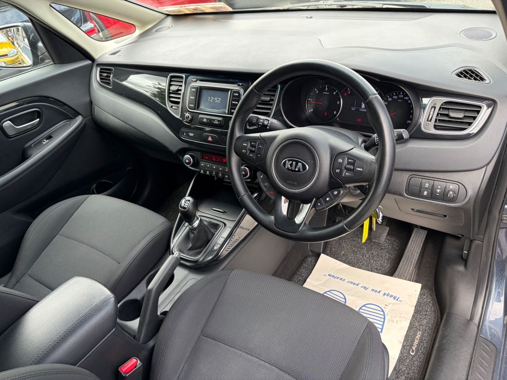 2016 Kia Carens
