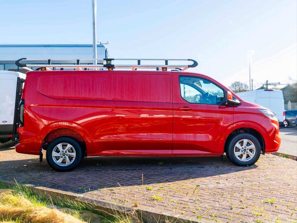 2025 Ford Transit Custom