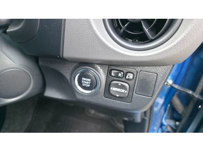 2015 Toyota Vitz
