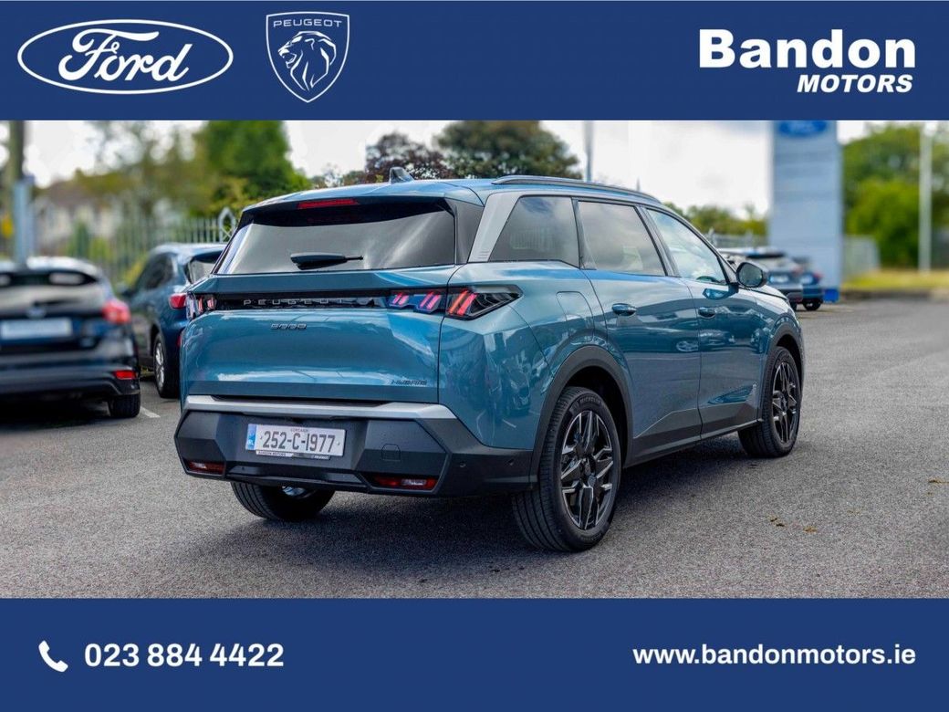 2025 Peugeot 5008