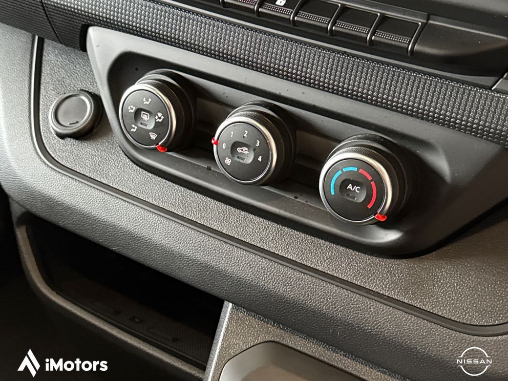 2026 Nissan Primastar