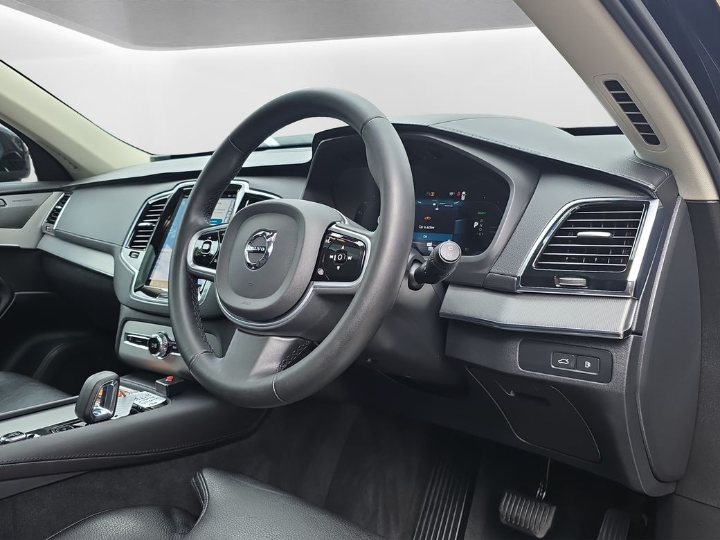 2022 Volvo XC90