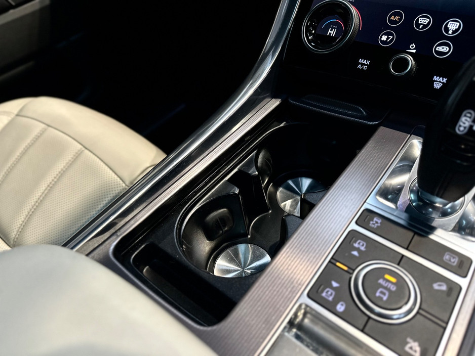 2020 Land Rover Range Rover Sport