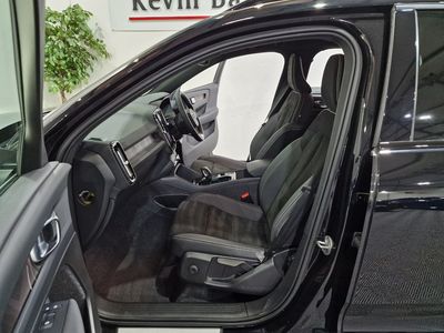 2023 Volvo XC40