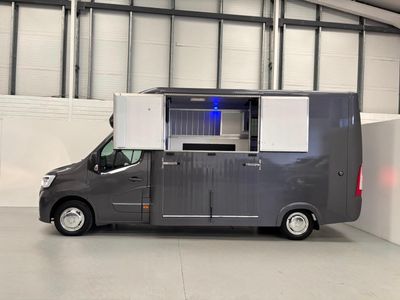 2020 Renault Master