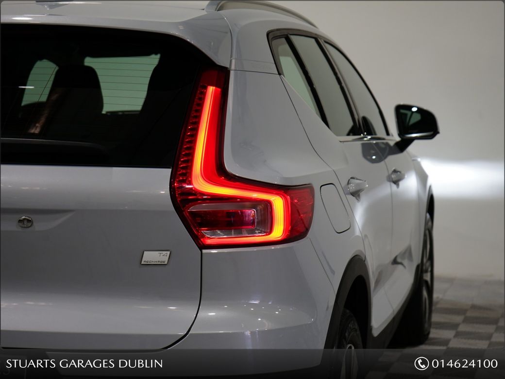 2021 Volvo XC40