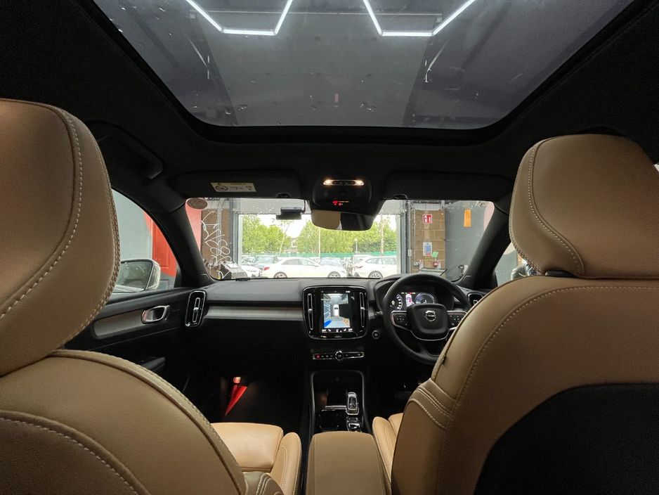 2021 Volvo XC40