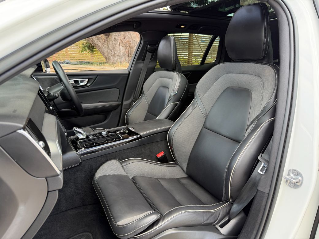 2022 Volvo V60