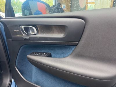 2023 Volvo XC40