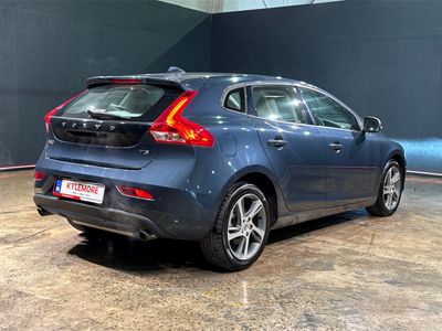 2017 Volvo V40