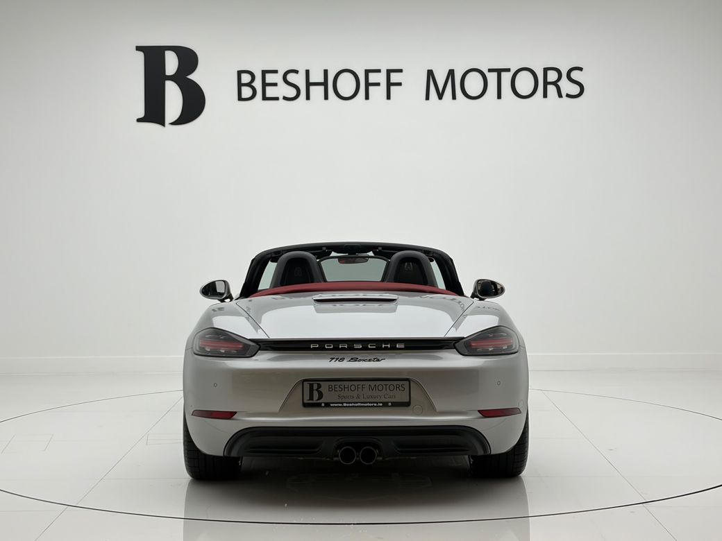 2022 Porsche Boxster