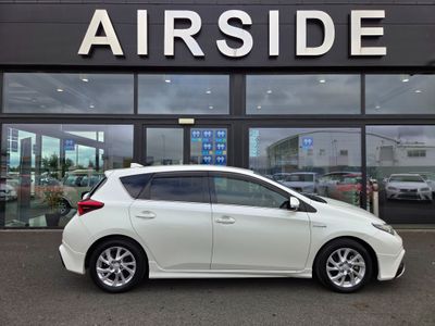 2016 Toyota Auris