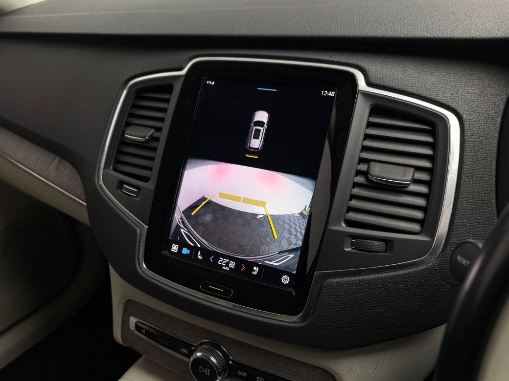 2022 Volvo XC90