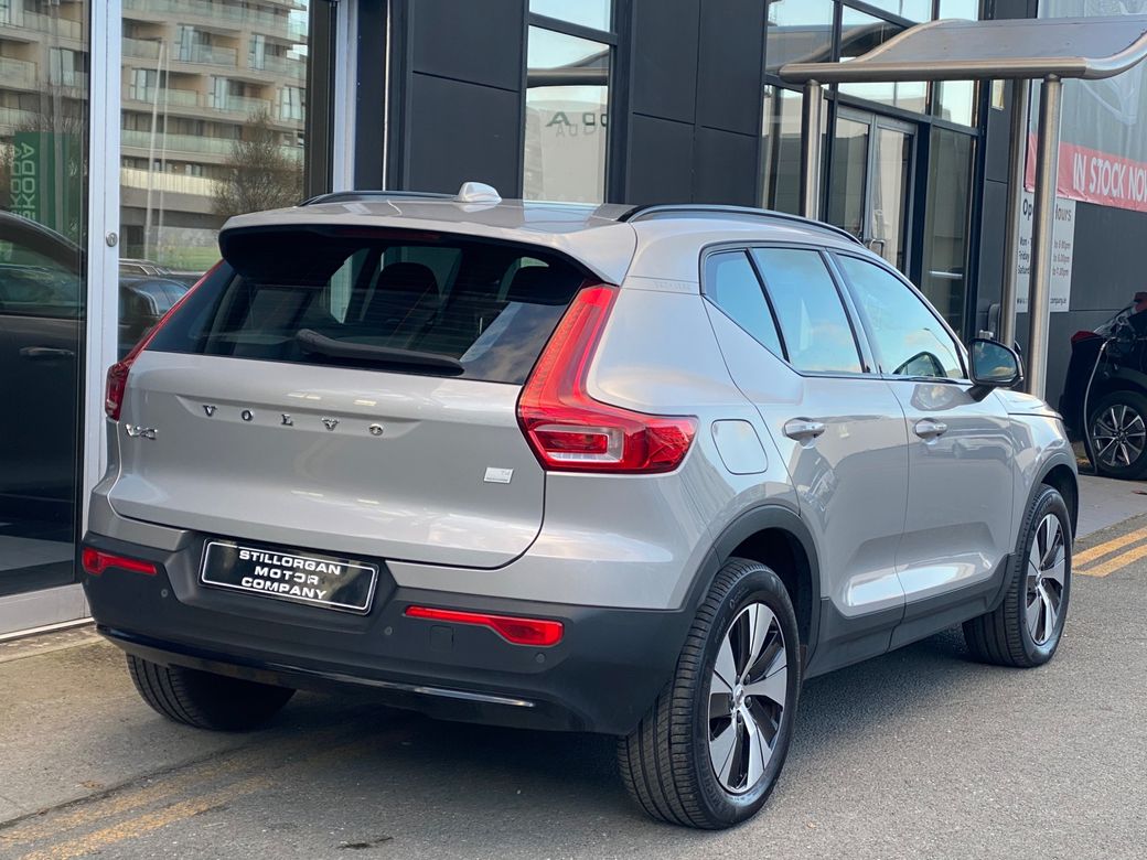 2023 Volvo XC40