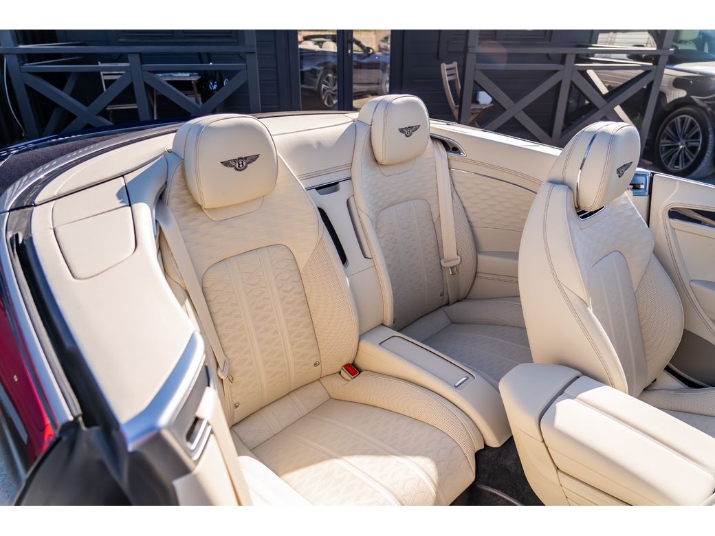 2025 Bentley Continental