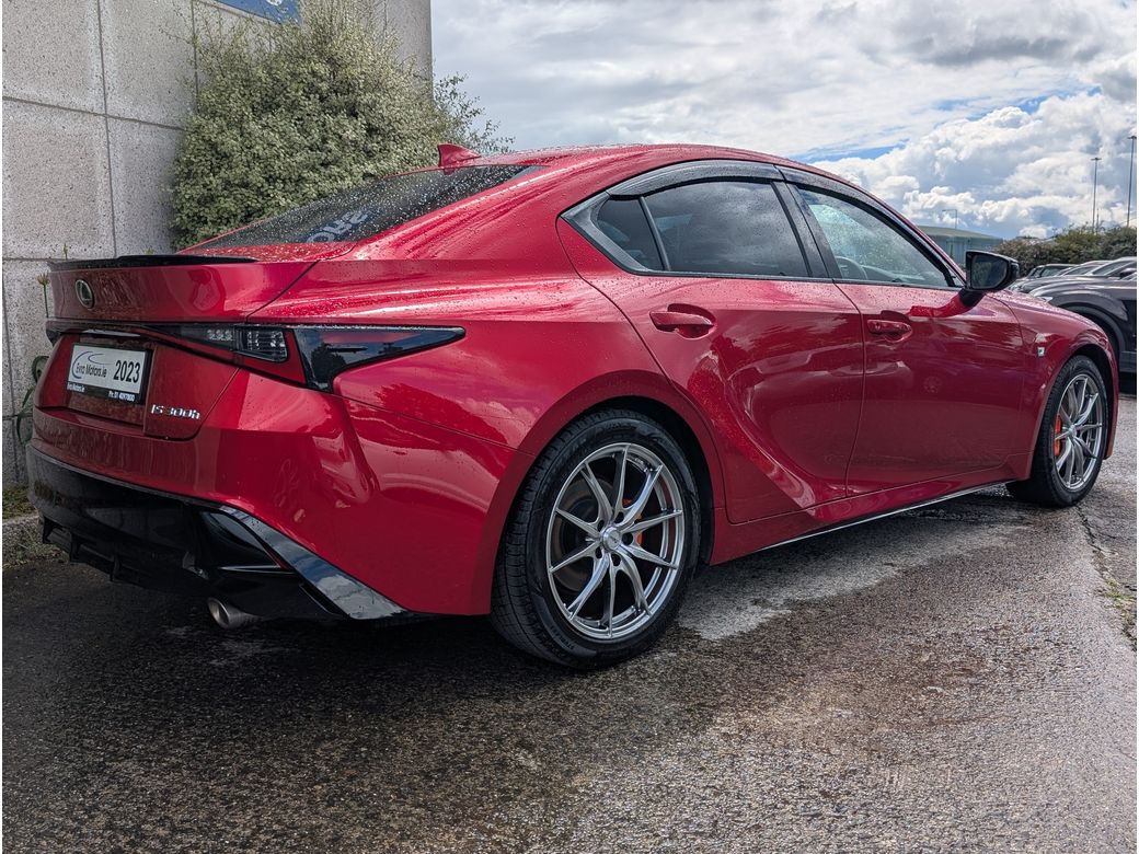 2023 Lexus IS 300h