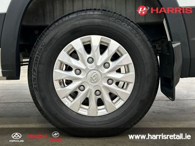 2025 White Maxus eDELIVER 9