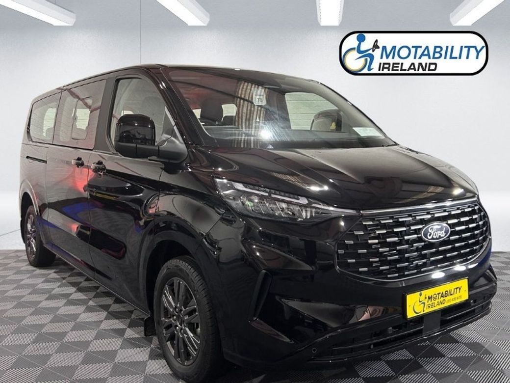 2025 Ford Tourneo Custom
