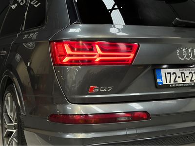 2017 Audi SQ7