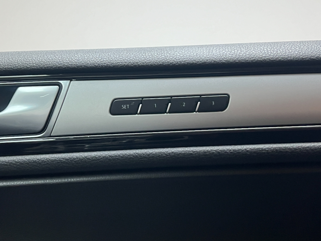 2017 Volkswagen Touareg