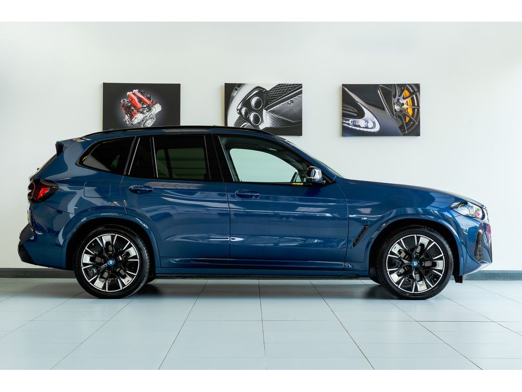 2022 BMW iX3