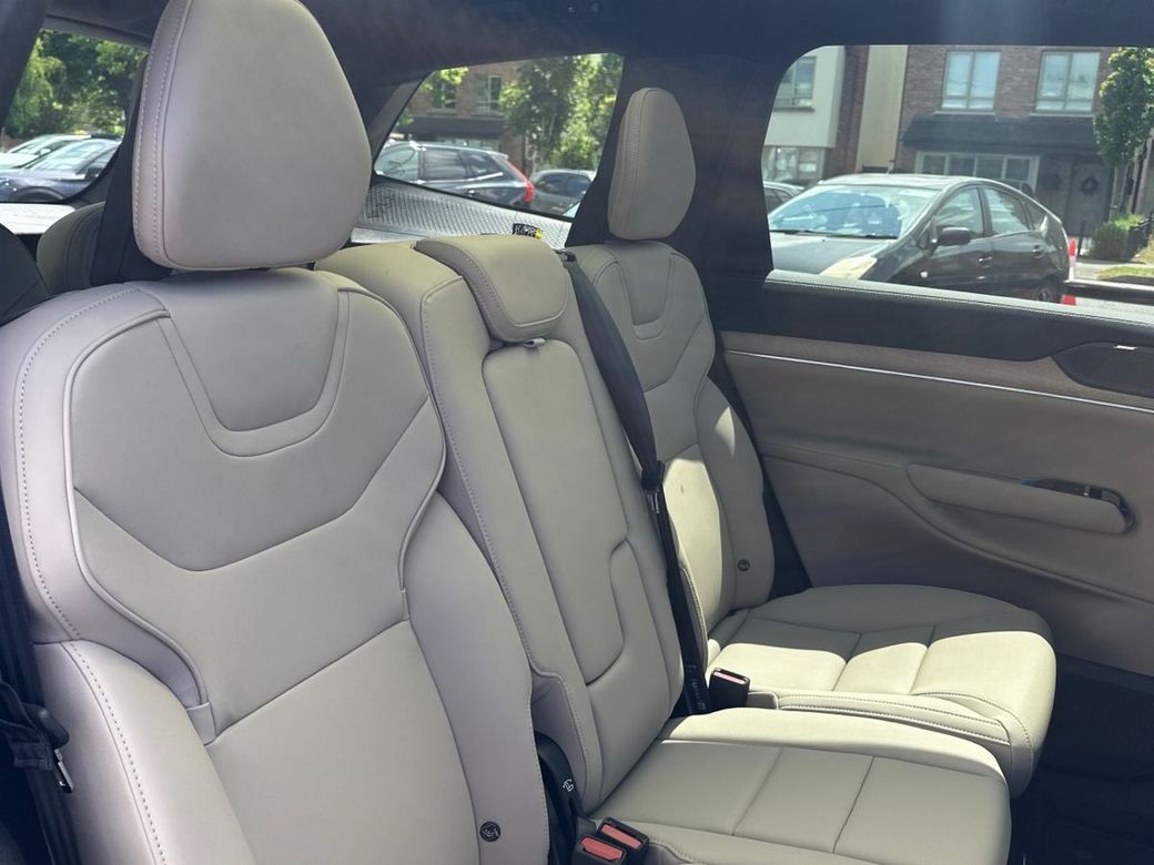 2026 Volvo EX90