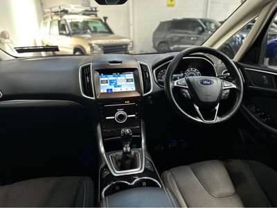 2017 Ford S-Max