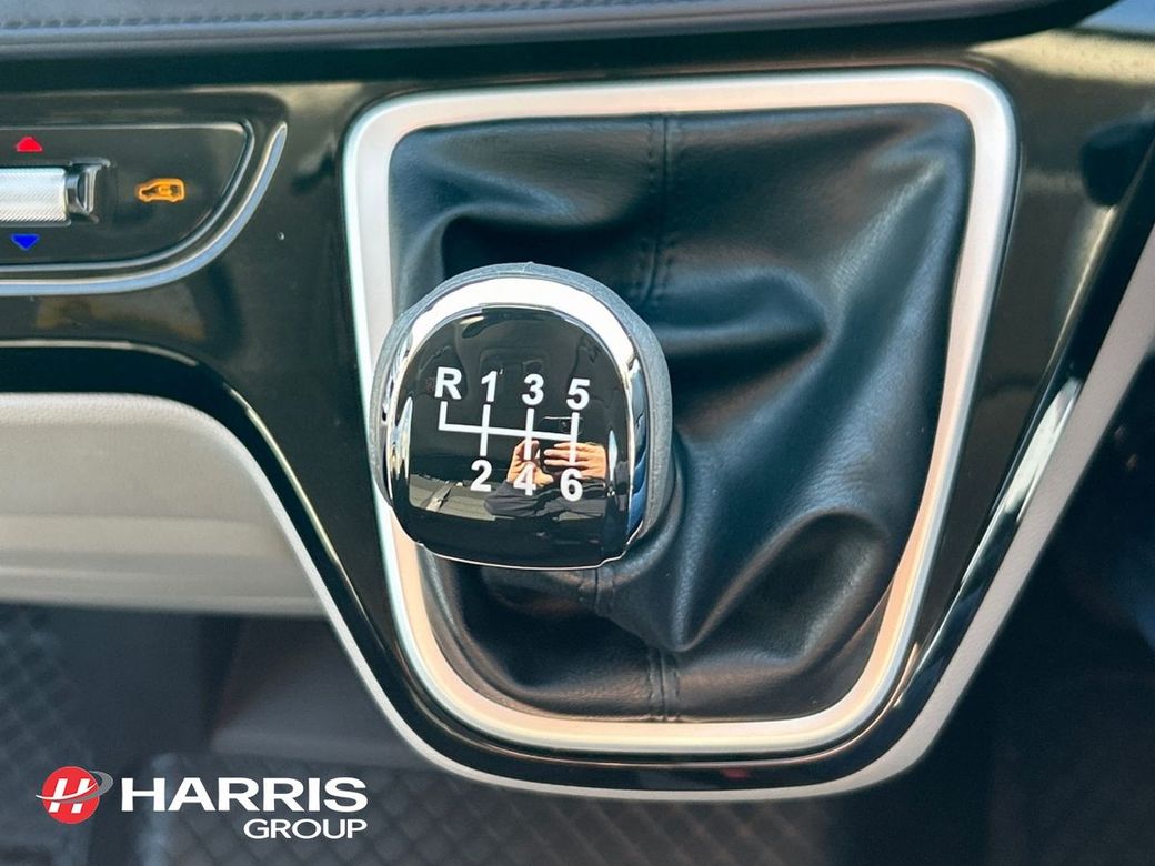 2025 Silver Maxus Deliver 7