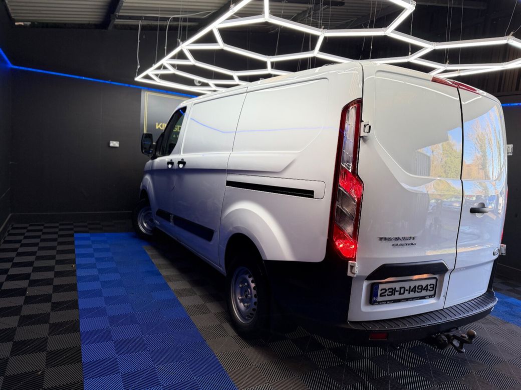 2023 Ford Transit Custom