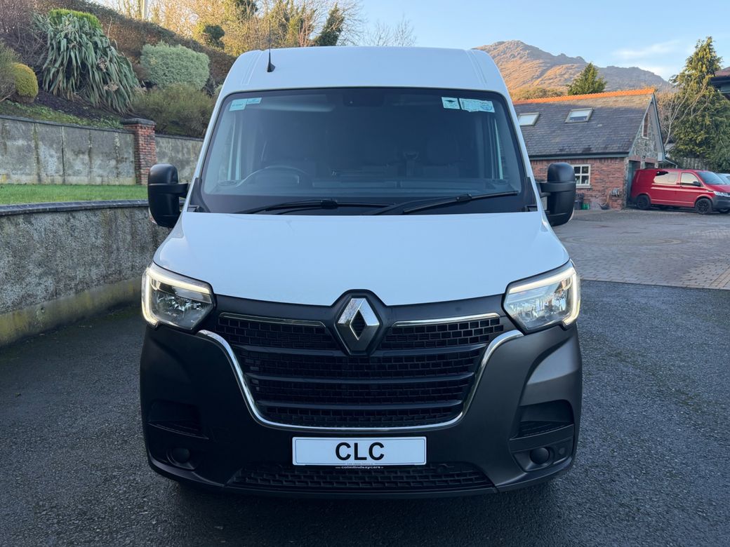 2023 Renault Master