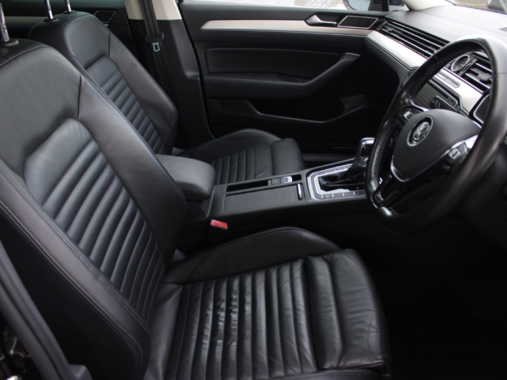 2016 Volkswagen Passat