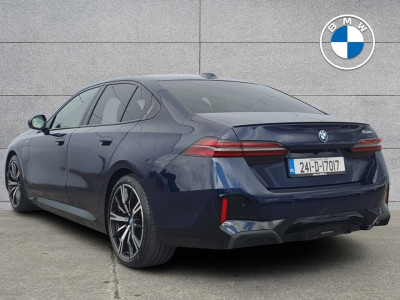 2024 BMW 530