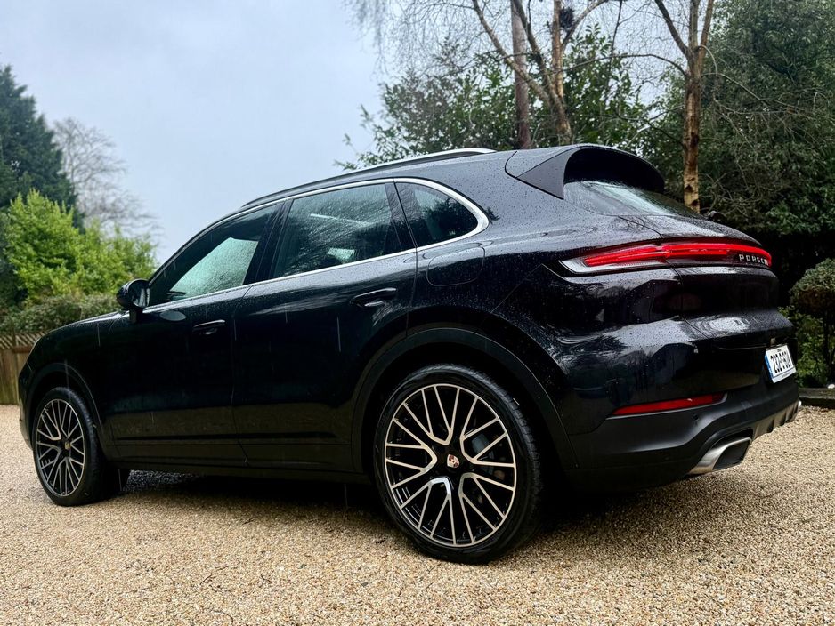 2023 Porsche Cayenne