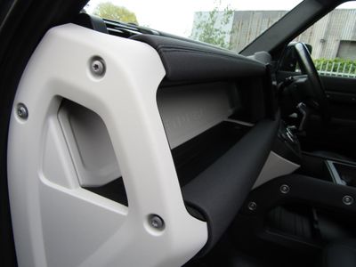 2023 Land Rover Defender