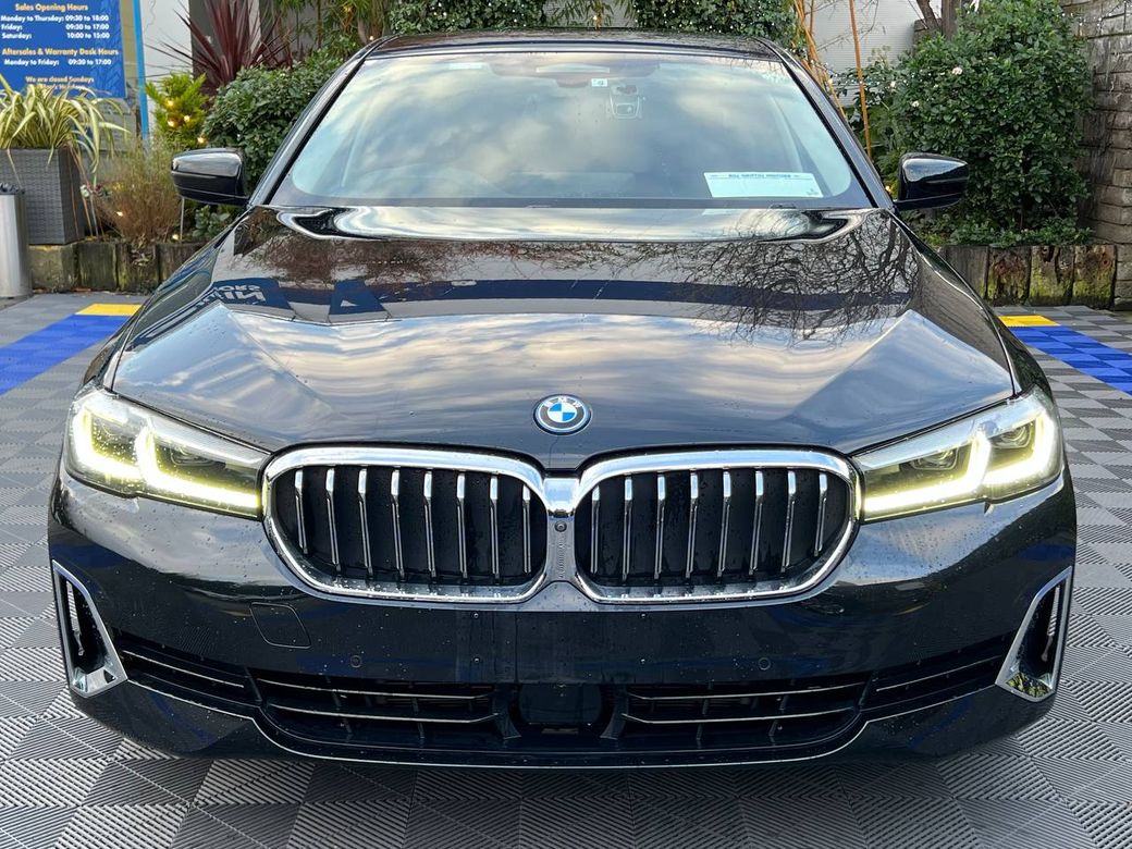 2022 BMW 5 Series