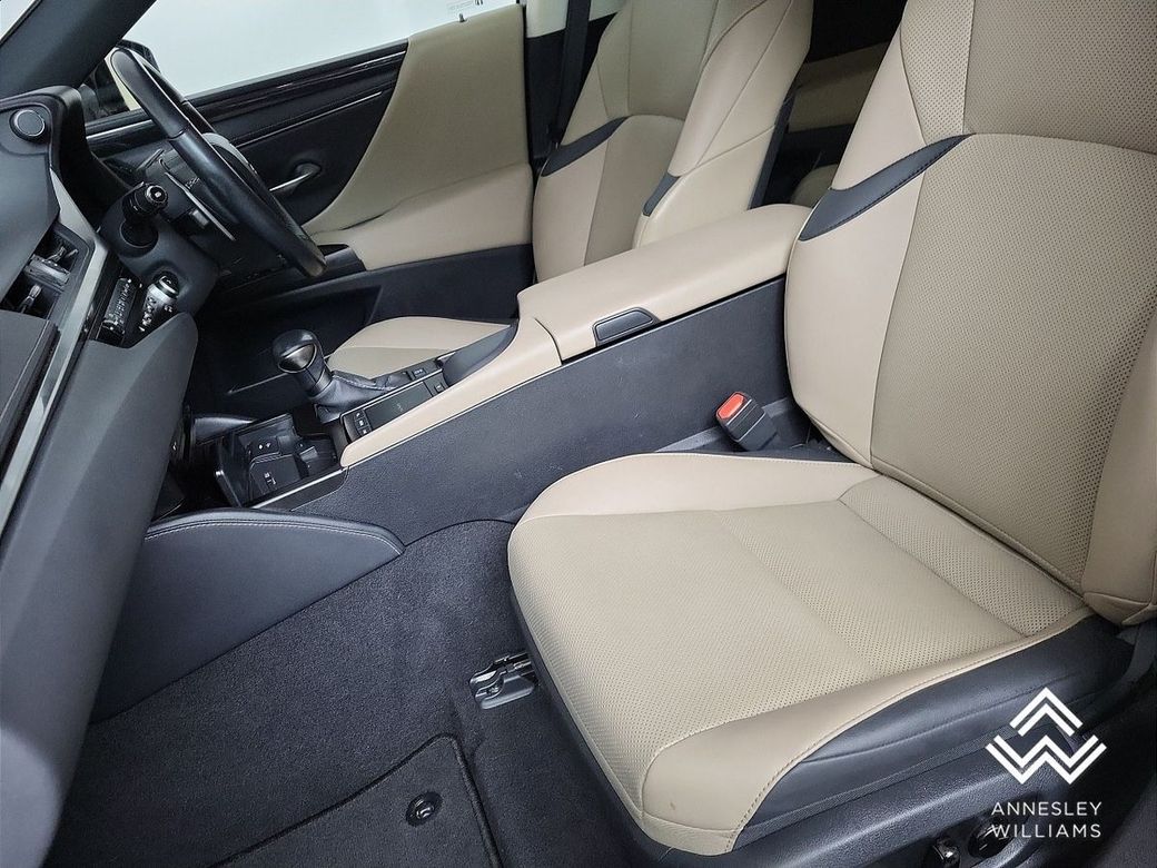 2021 Lexus ES 300h