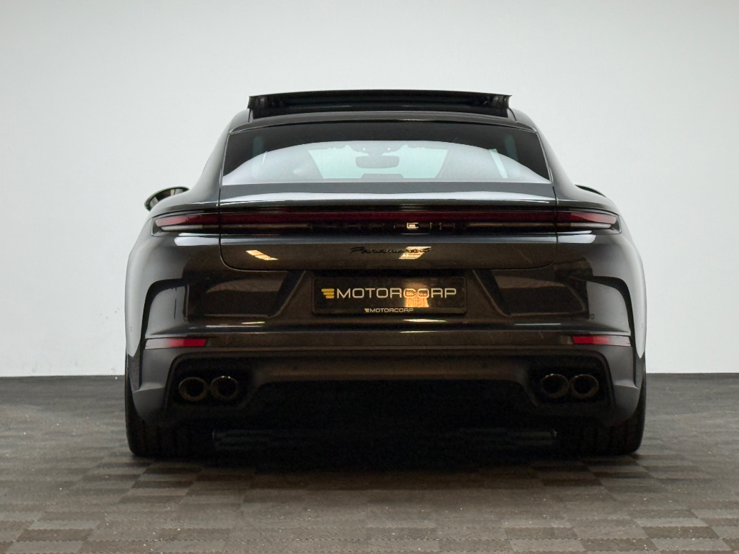 2025 Porsche Panamera