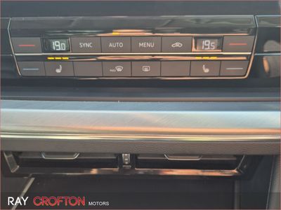 2019 Volkswagen Touareg