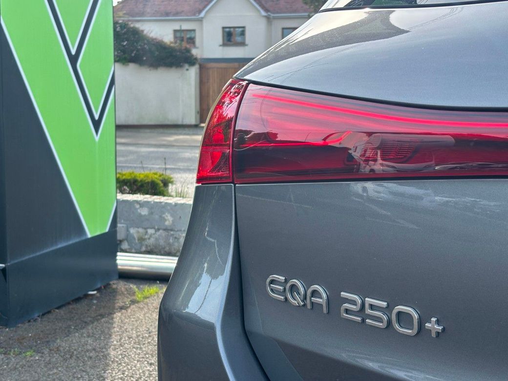 2024 Mercedes-Benz EQA