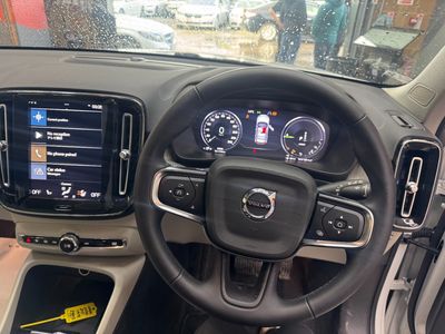 2021 Volvo XC40