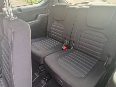 2017 Ford Galaxy