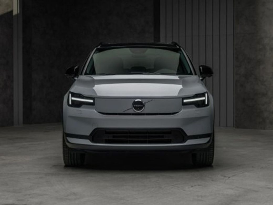 2027 Volvo EX40