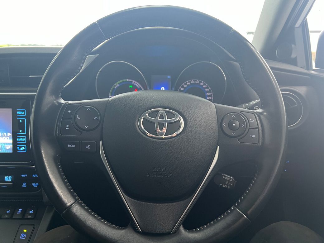 2016 Toyota Auris