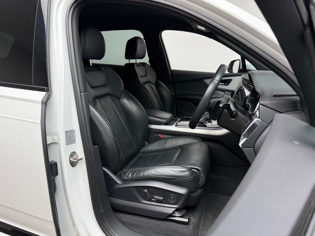 2023 Audi Q7
