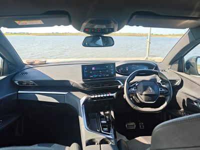 2024 Peugeot 5008