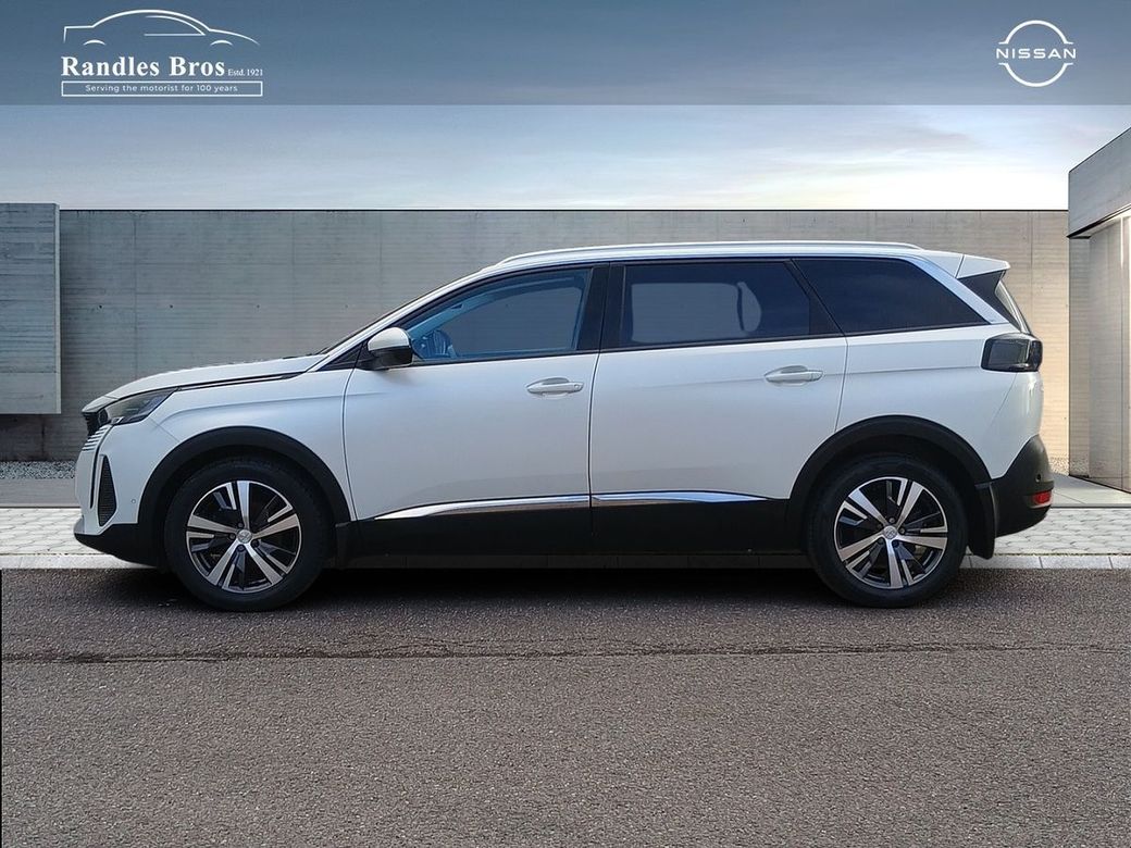 2021 Peugeot 5008