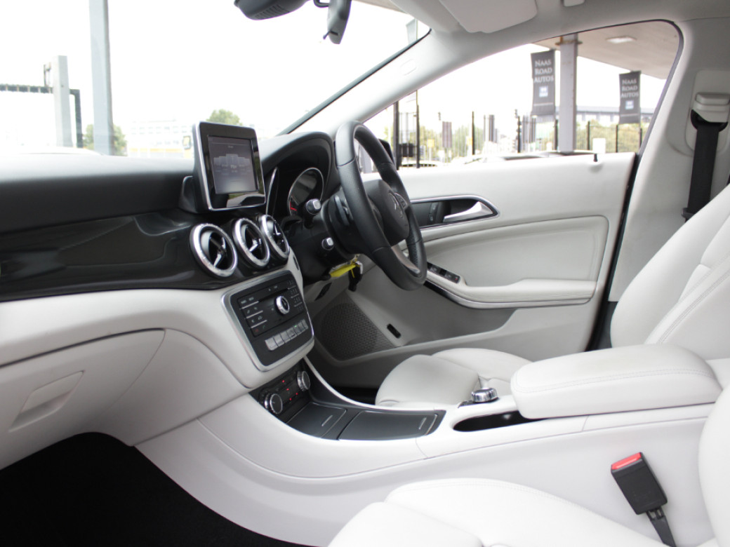 2017 Mercedes-Benz CLA Class