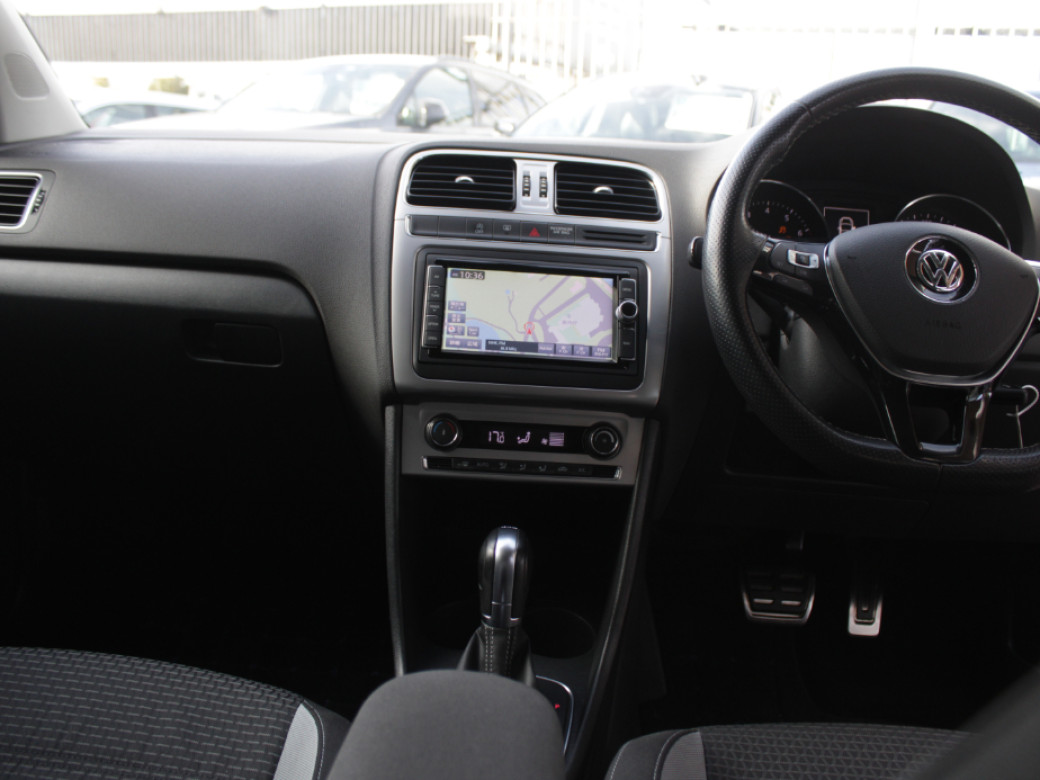2017 Volkswagen Polo